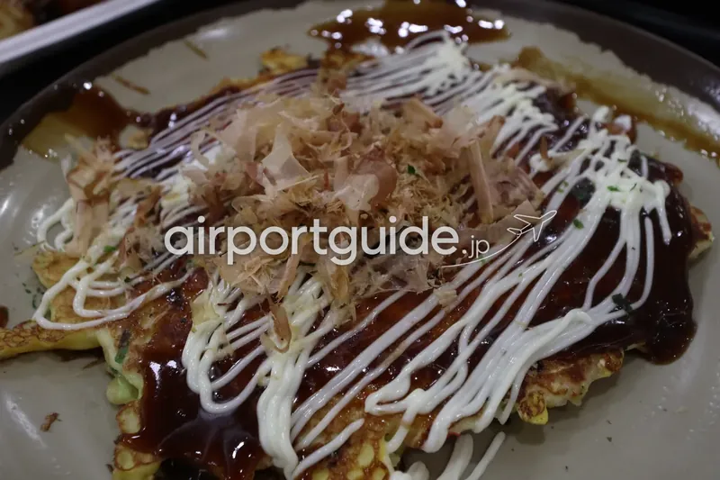お好み焼き。海外ではなかなか食べられないので、旅立ち前に。