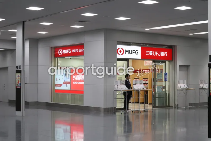 中部国際空港（セントレア）第1ターミナル・三菱UFJ銀行の外貨両替窓口。
