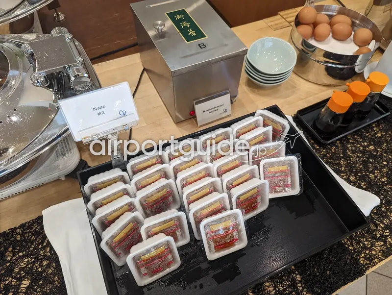 納豆と味付け海苔のコーナー。