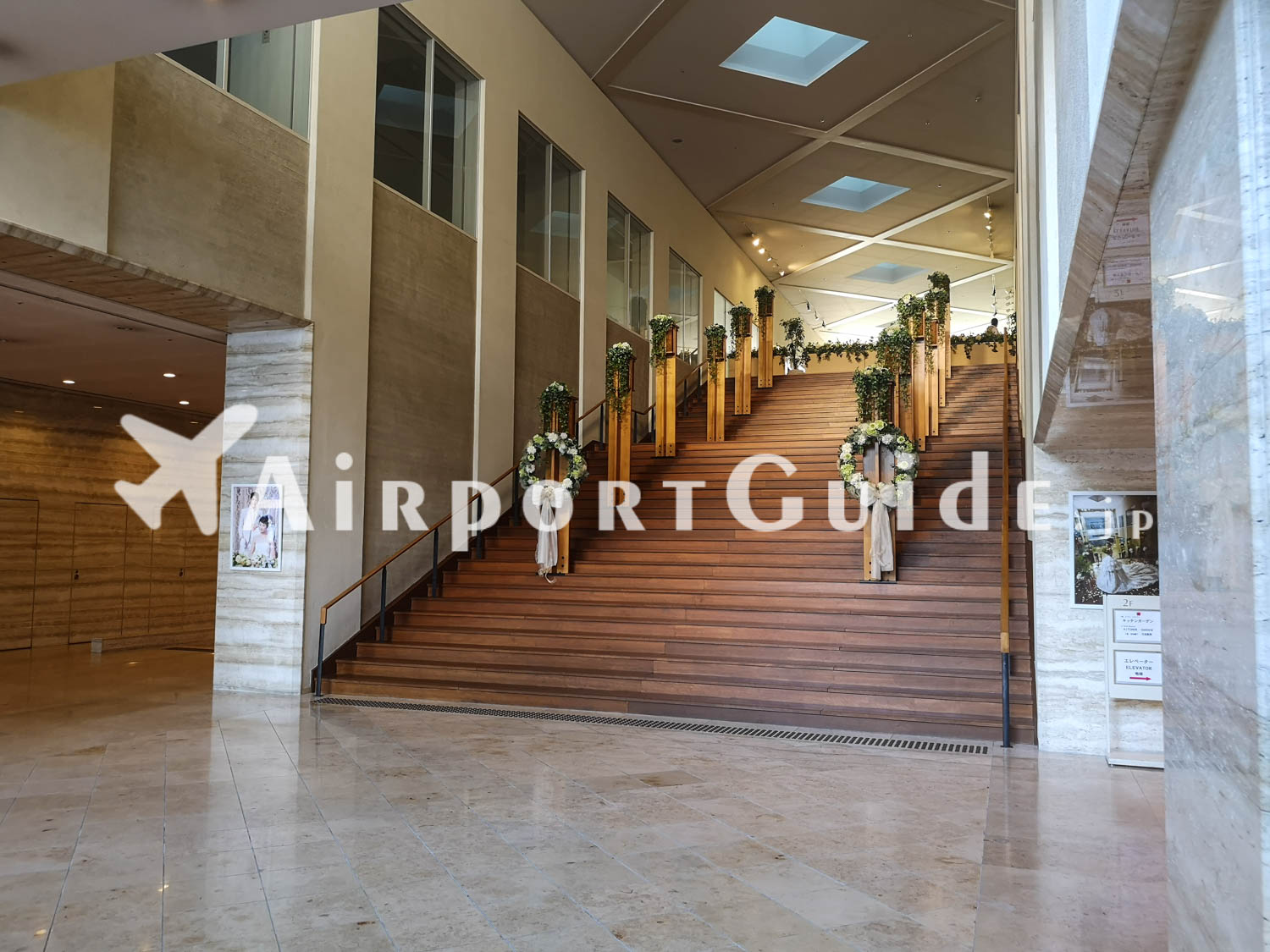 フロント／関西エアポートワシントンホテル